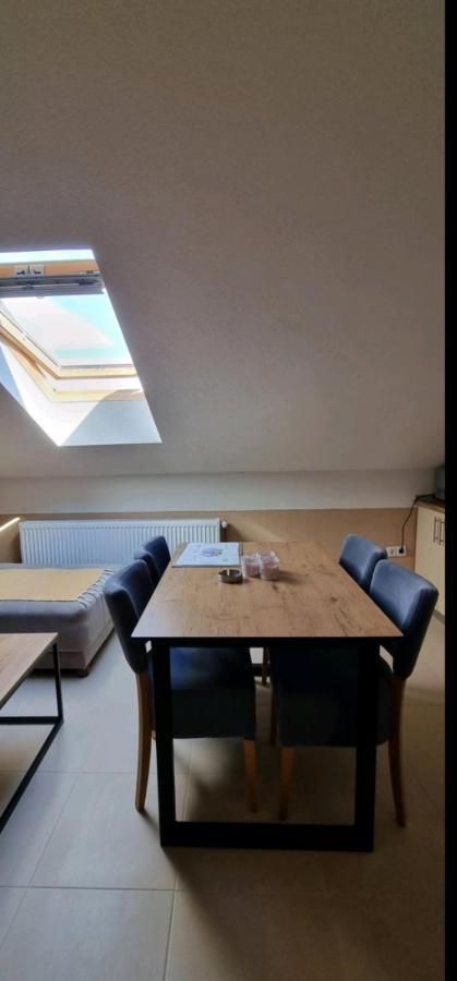 Apartman Avram Kotor Varos Eksteriør bilde