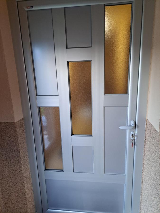 Apartman Avram Kotor Varos Eksteriør bilde